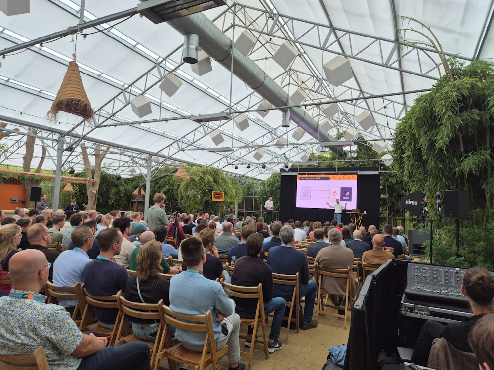 Afbeelding behorende bij Aftermovie Building Tomorrow 2026