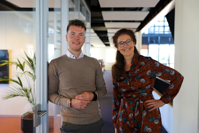 Twee relatiemanagers35 jaar kennis en ervaring