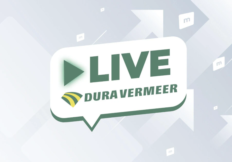 Logo met groene afspeelknop en 'LIVE' met 'DURA VERMEER' in groen, in een witte spraakballon met groene rand tegen een lichte achtergrond.